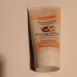 Burt's Bees Exfoliating Scrub with Peach and Willow